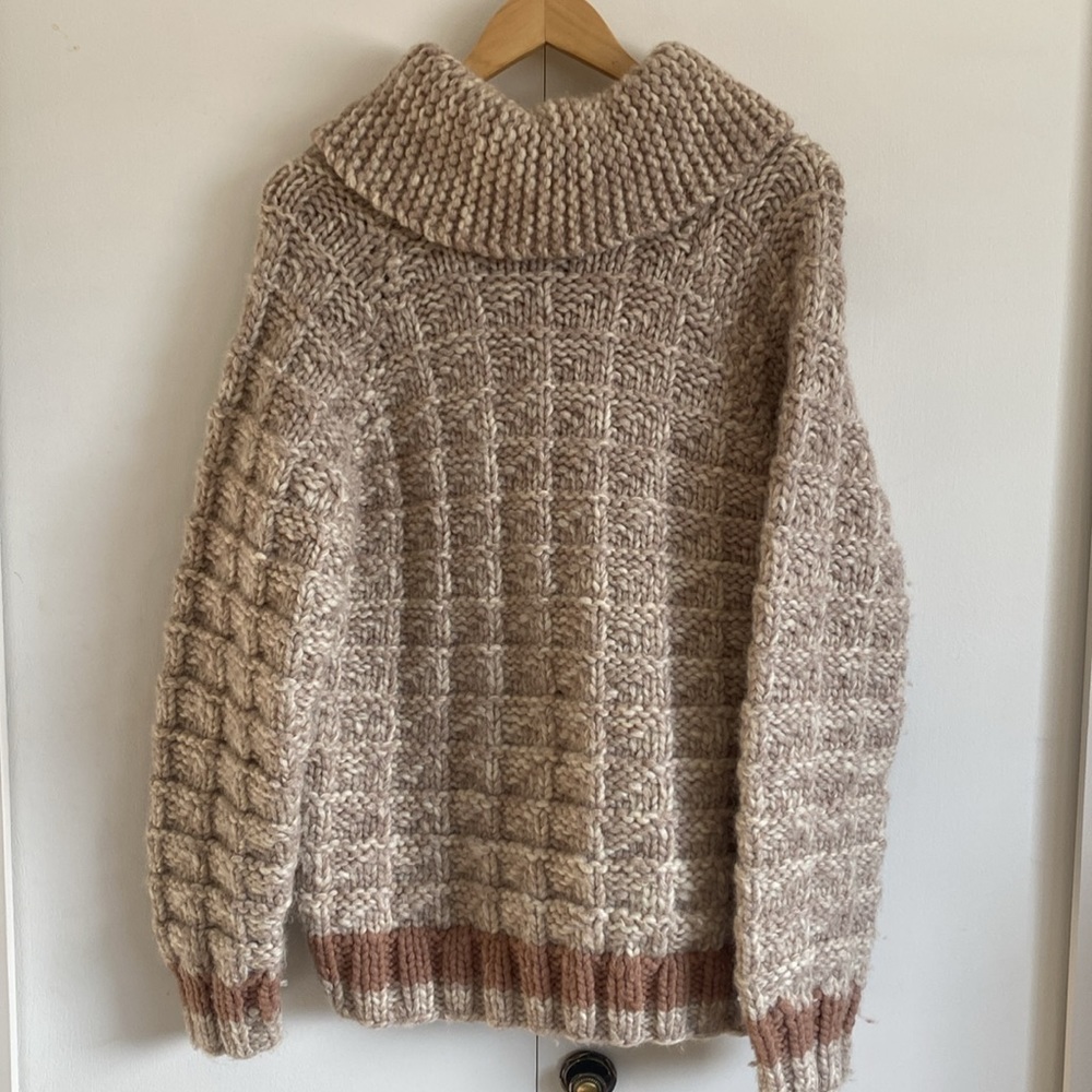 Cowichan Sweater - Picture 2 of 2